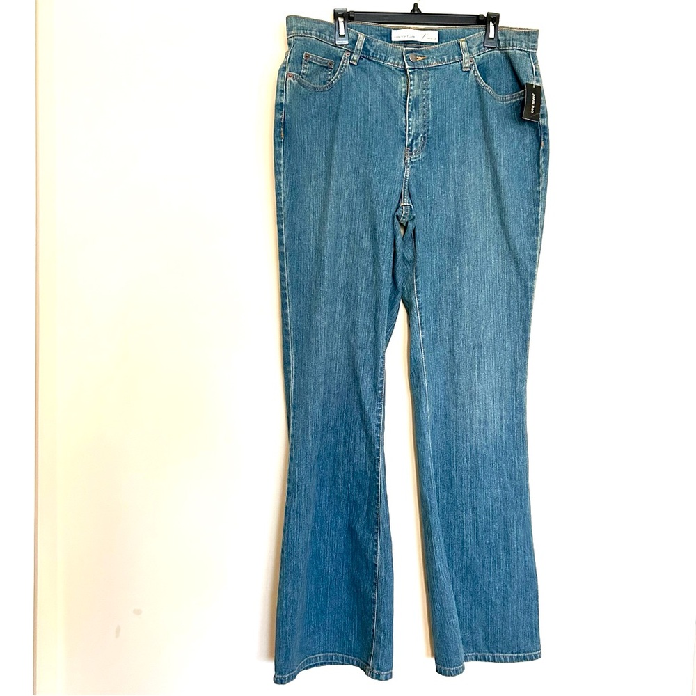NWT Venezia Women’s Slim Bootcut Blue Denim Stretch Jeans